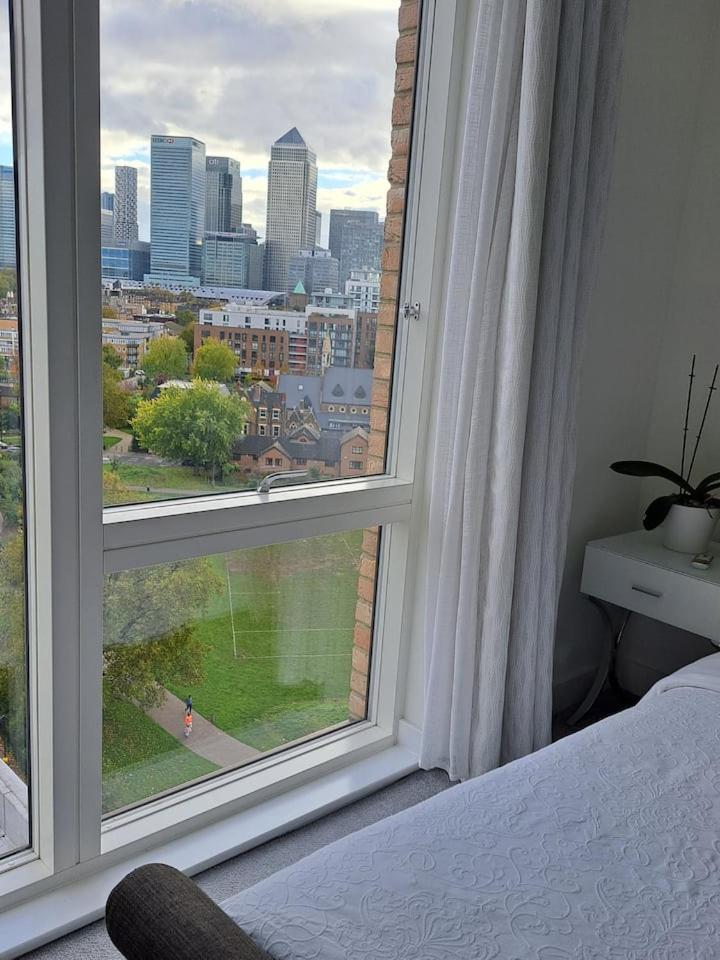 Cozy Double Room With Large En Suite Near Canary Wharf London With Amazing Views In A Shared Apartment Esterno foto